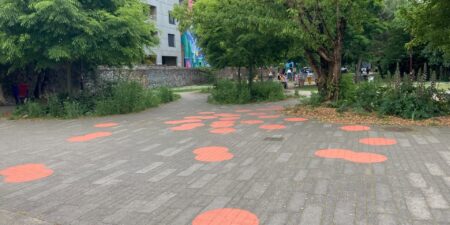 Projection de l'Echappée des Sens. Expérimentation d'un parcours piéton sur l'île de Nantes. Studio Canon, Citta UP, Diane Boivin Atelier, Les Parenthèses Enchantées. © Samoa