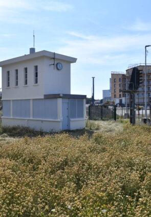 Poste d'aiguillage. Jardins de l'Estuaire. Nantes (Loire-Atlantique) 06/2024 © Jean-Dominique Billaud/Samoa