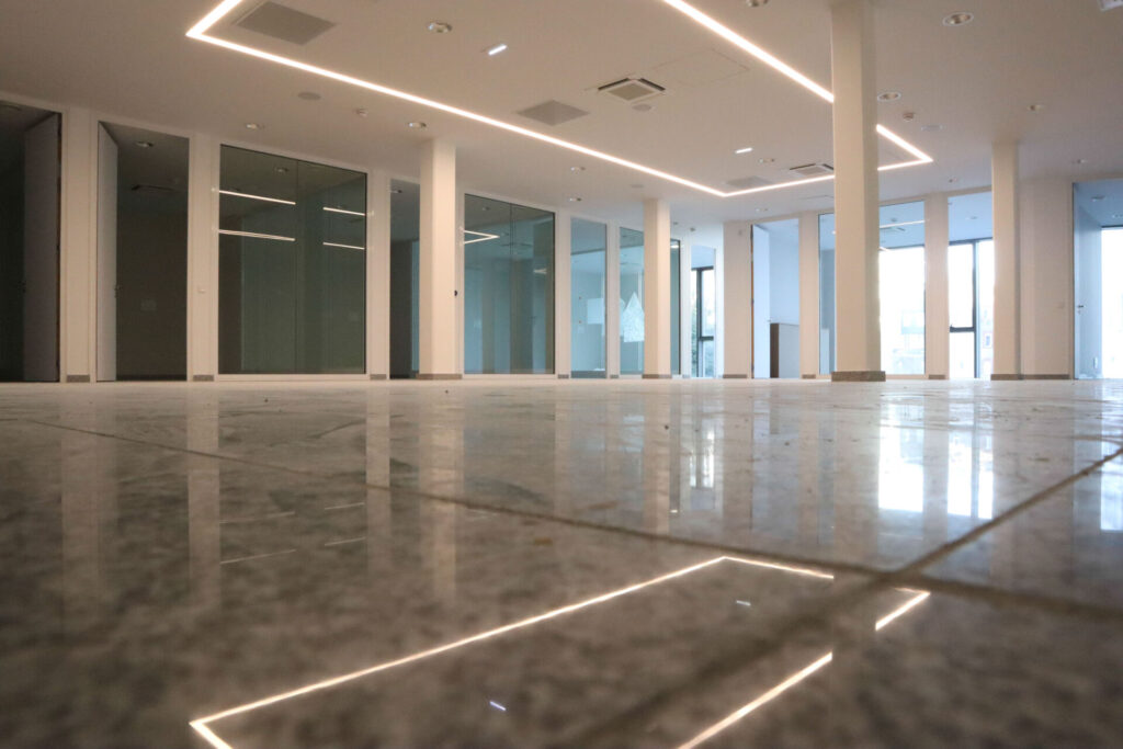 La Fayette. Bureaux et coworking dédiés aux métiers de la mode responsable. Centre-ville. Nantes (Loire-Atlantique) 01/2026 © Samoa