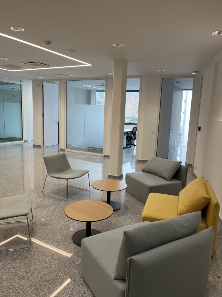 La Fayette. Bureaux et coworking dédiés aux métiers de la mode responsable. Centre-ville. Nantes (Loire-Atlantique) 01/2026 © Samoa